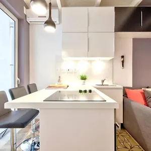 https://valletta-maison-dart-centre-apt.hotelssaintjulians.com