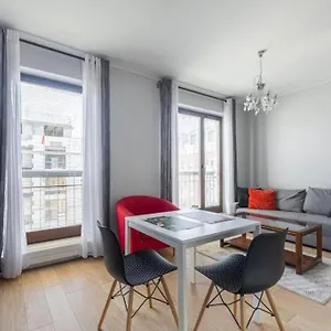 Urbannestgroup & Sz 7/20 Gdańsk