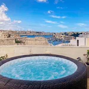 https://valletta-and-grand-harbour-lookout.hotelssaintjulians.com